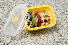 Load image into Gallery viewer, Silicone Food Storage Containers with BPA Free Airtight Plastic Lids
