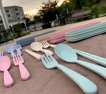 Load image into Gallery viewer, Wheat Straw Portable Cutlery - Travel Camping Cutlery Set
